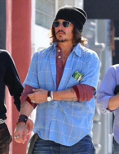  28 Jan 2011 Beverly Hills - Johnny Depp