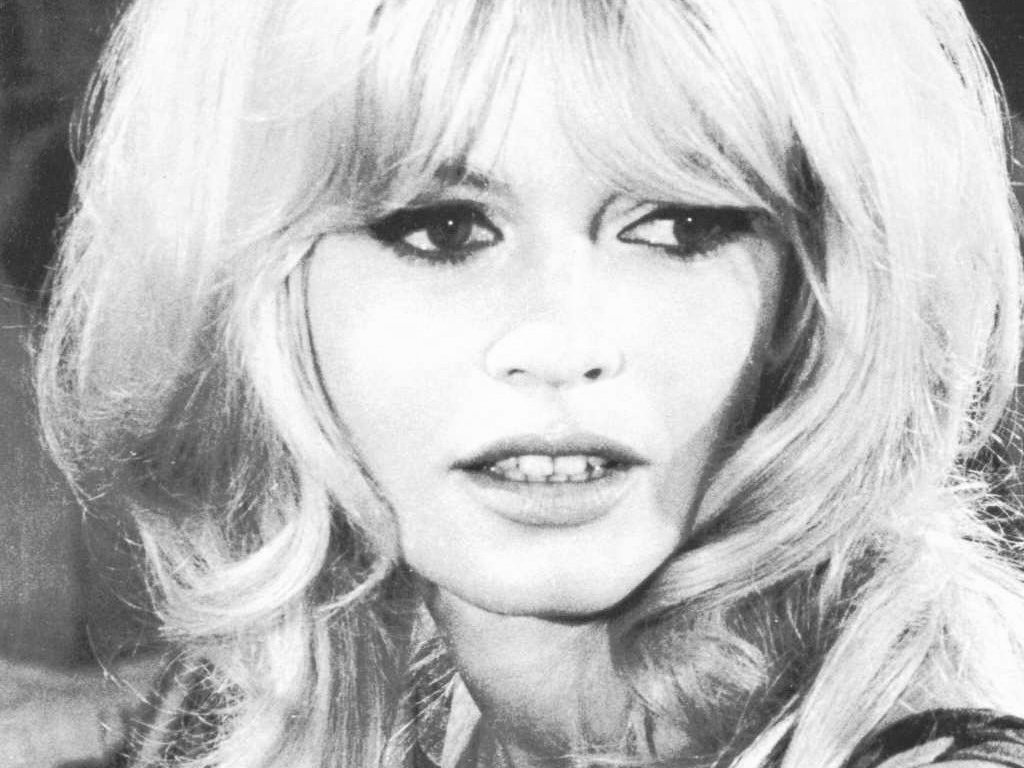 Brigitte Bardot - Photo Set