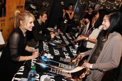 Hot Topic "I Am Number Four" Autograph Signing