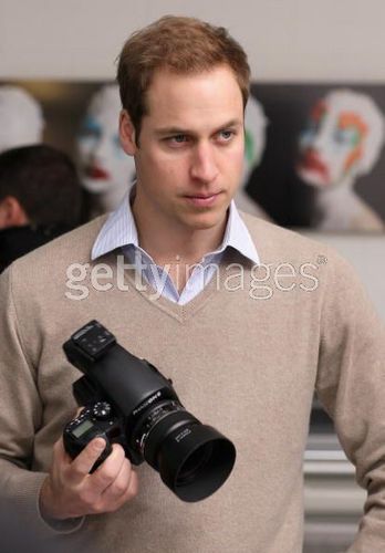  Prince William And Jeff Hubbard Iconic Diptych litrato Shoot For Crisis Charity