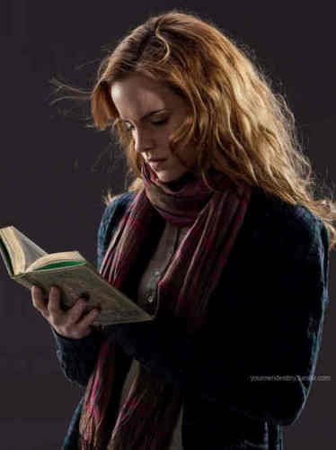 new photo for hermione in DH