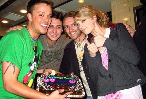 taylor and fans
