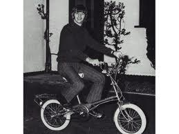  Cute pic of Ringo on a bike!