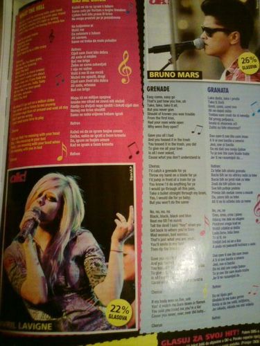  New Scans of Avril Lavigne In the Croatian OK Magazine!!