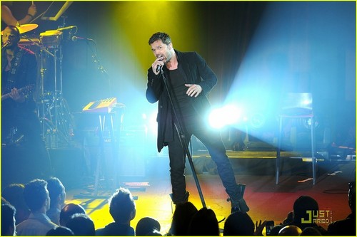  Ricky Martin Launches 'Musica + Alma + Sexo'
