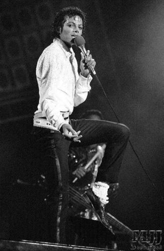 VICTORY TOUR