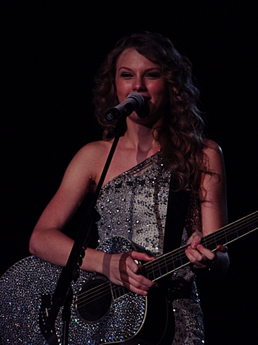 Taylor Swift , Singapore