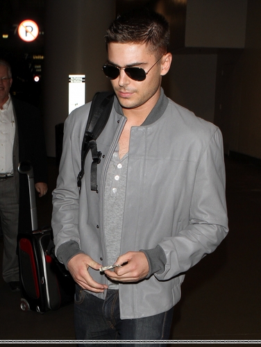  Zac Efron: Back in Los Angeles