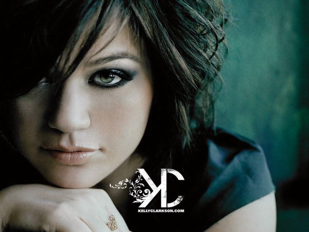 Kelly Clarkson - Picture Hot
