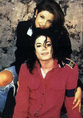  Michael Jackson and Lisa Marie (= <3