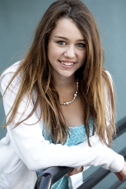 Miley Cyrus photoshoot HQ 