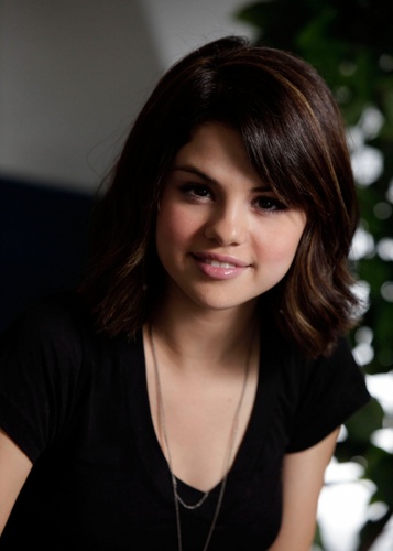  Selena Gomez photoshoot (HQ)