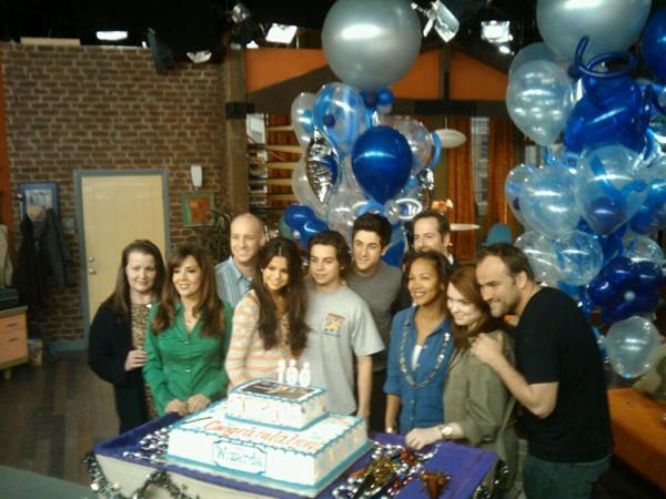 WOWP Cast Crew Celebrate Thier 100th Episode Wizards of Waverly Place 