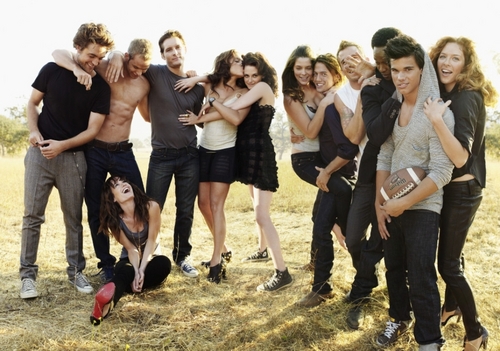 New/Old Outtakes of the 'Twilight' Cast for Vanity Fair (HQ/Detagged).