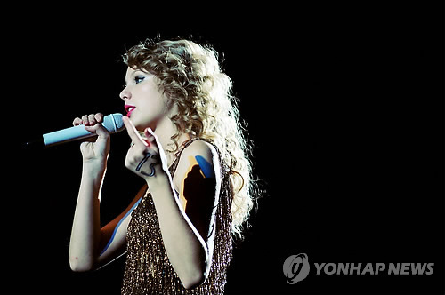Speak Now World Tour: Seoul, South Korea [February 11, 2011]