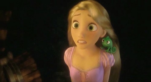  Dinsy Rapunzel - L'intreccio della torre Presents - RAPUNZEL
