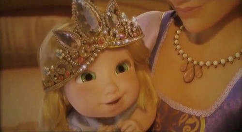  Disney Rapunzel – Neu verföhnt Presents - RAPUNZEL