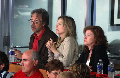  Michelle Pfeiffer at NHL Finals Game