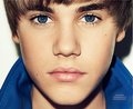 Justin w/ blue eyes <3 - justin-bieber photo
