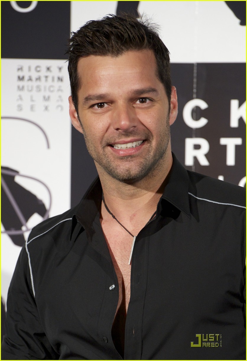 Ricky Martin - Wallpaper Hot