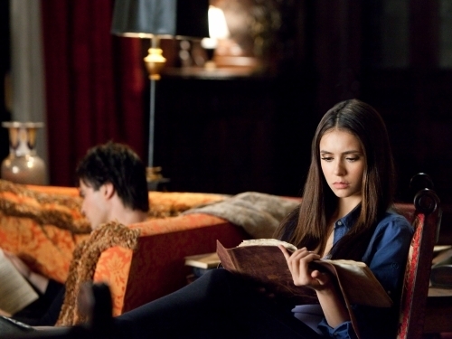  THE VAMPIRE DIARIES “The House Guest” Season 2 Episode 16 фото