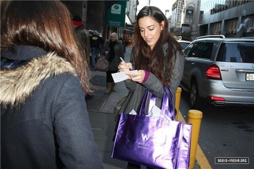  2011-02-22 Jessica Lowndes Shopping at W The Store at W Times Square