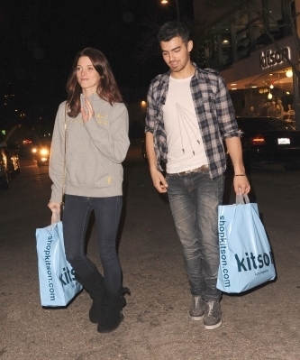  Ashley Greene and Joe Jonas shopping in L.A