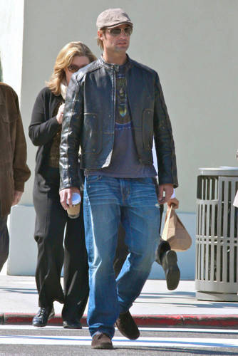 Josh spotted leaving his Agents Office in Beverly Hills - February 22, 2011