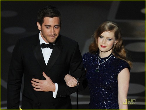  Amy Adams & Jake Gyllenhaal - Oscars 2011 Presenters!
