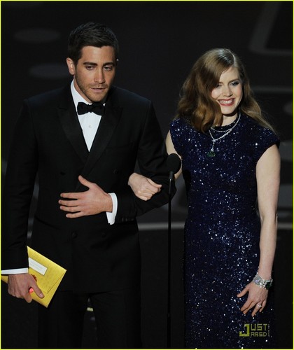  Amy Adams & Jake Gyllenhaal - Oscars 2011 Presenters!