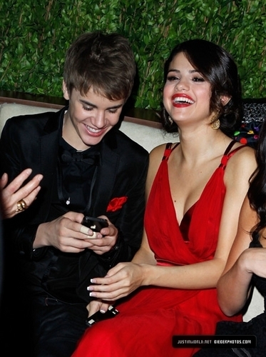 Justin and Selena at the Ocars Party