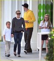 Reese Witherspoon & Jim Toth: Pinkberry with the Kids - reese-witherspoon photo