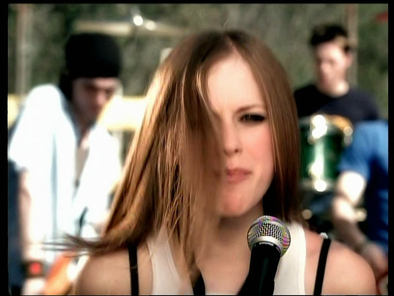 'Complicated'- Full Music Video screencaps [HQ] - Avril 800x600