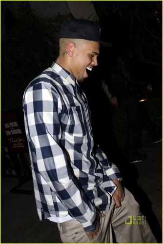  Chris Brown: Blue Shoes at Maggiano's