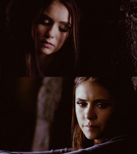  Elena & Katherine (2x09)