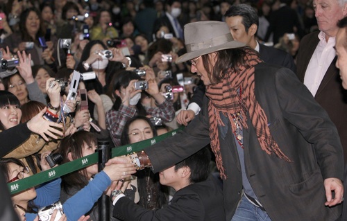  Johnny Depp , In japón To Promote ' Rango ' 2nd March 2011