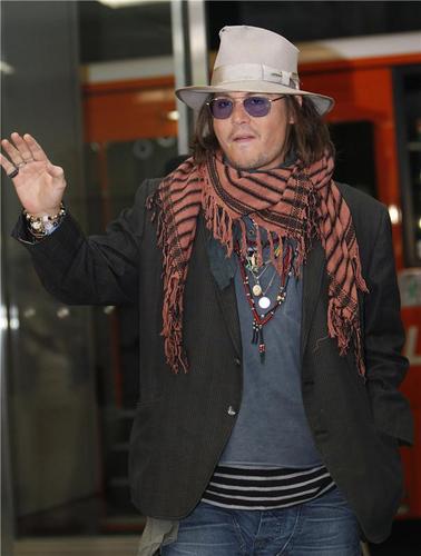  Johnny Depp , In Japão To Promote ' Rango ' 2nd March 2011