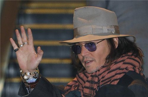  Johnny Depp , In Nhật Bản To Promote ' Rango ' 2nd March 2011