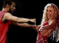 Pique Shakira dancing !!! - shakira-and-gerard-pique photo