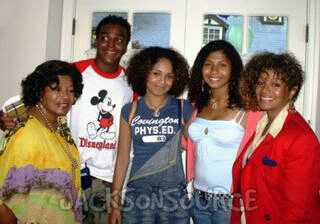 REBBIE WITH FAMILY
