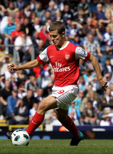 J. Wilshere playing for Arsenal