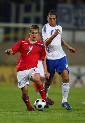 J. Wilshere playing for England