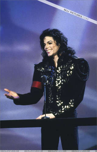  Michael Jackson ^__^