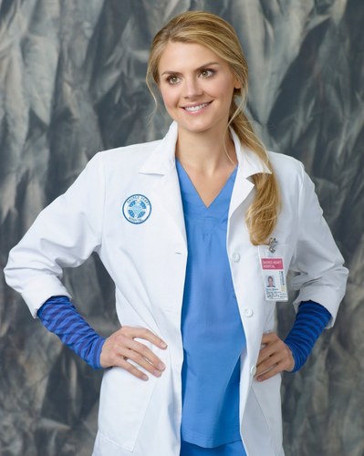 Eliza 轿跑车 as Dr Denise Mahoney ~ Season 9 Promotional Photoshoot