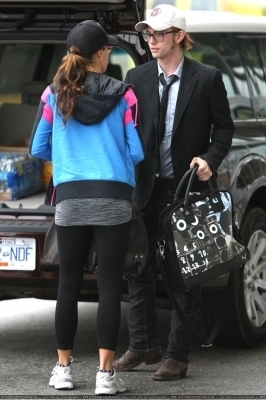  New foto-foto of Jackson Rathbone and Nikki Reed in LAX