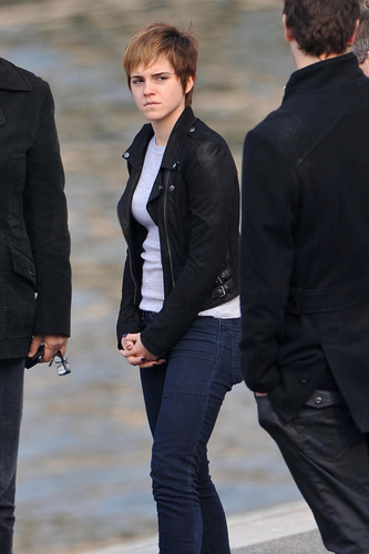  On the Set - March 16, 2011