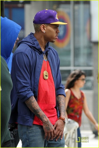  Chris Brown Hangs In NYC