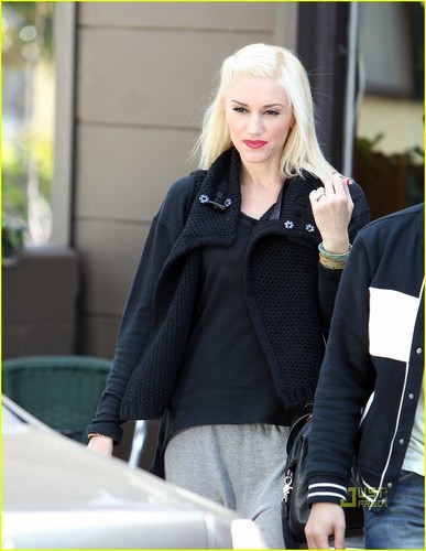  Gwen Stefani: Manicure Mama