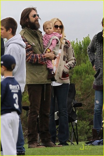  Kate Hudson: Family Time with Chris Robinson!