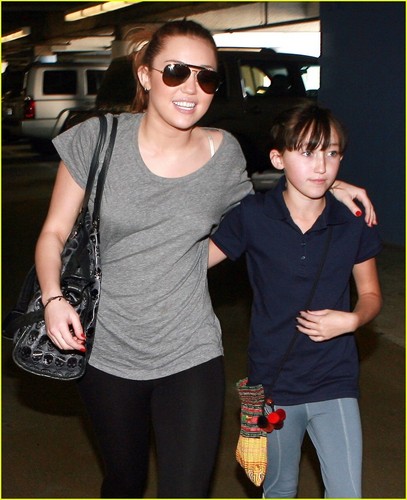  Miley Cyrus: Back at The Beverly Center with Noah!